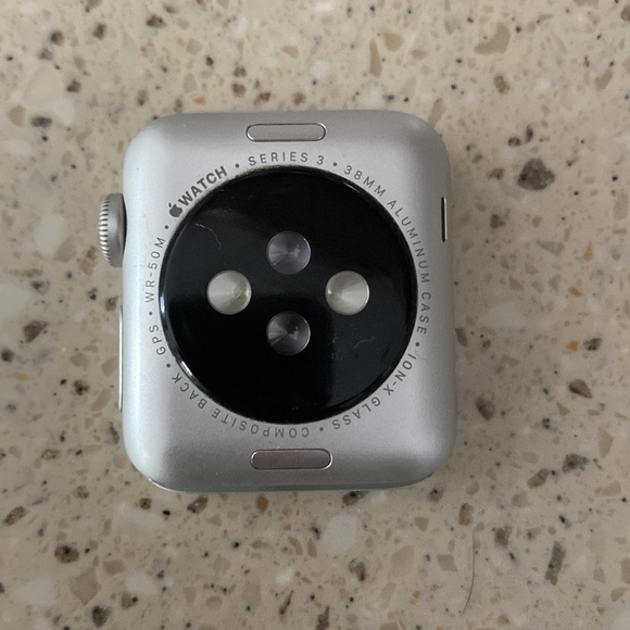 Apple Watch Series 3 38mm Silver Aluminum Fog Sport Band (GPS) Model A18… - Picture 6 of 16